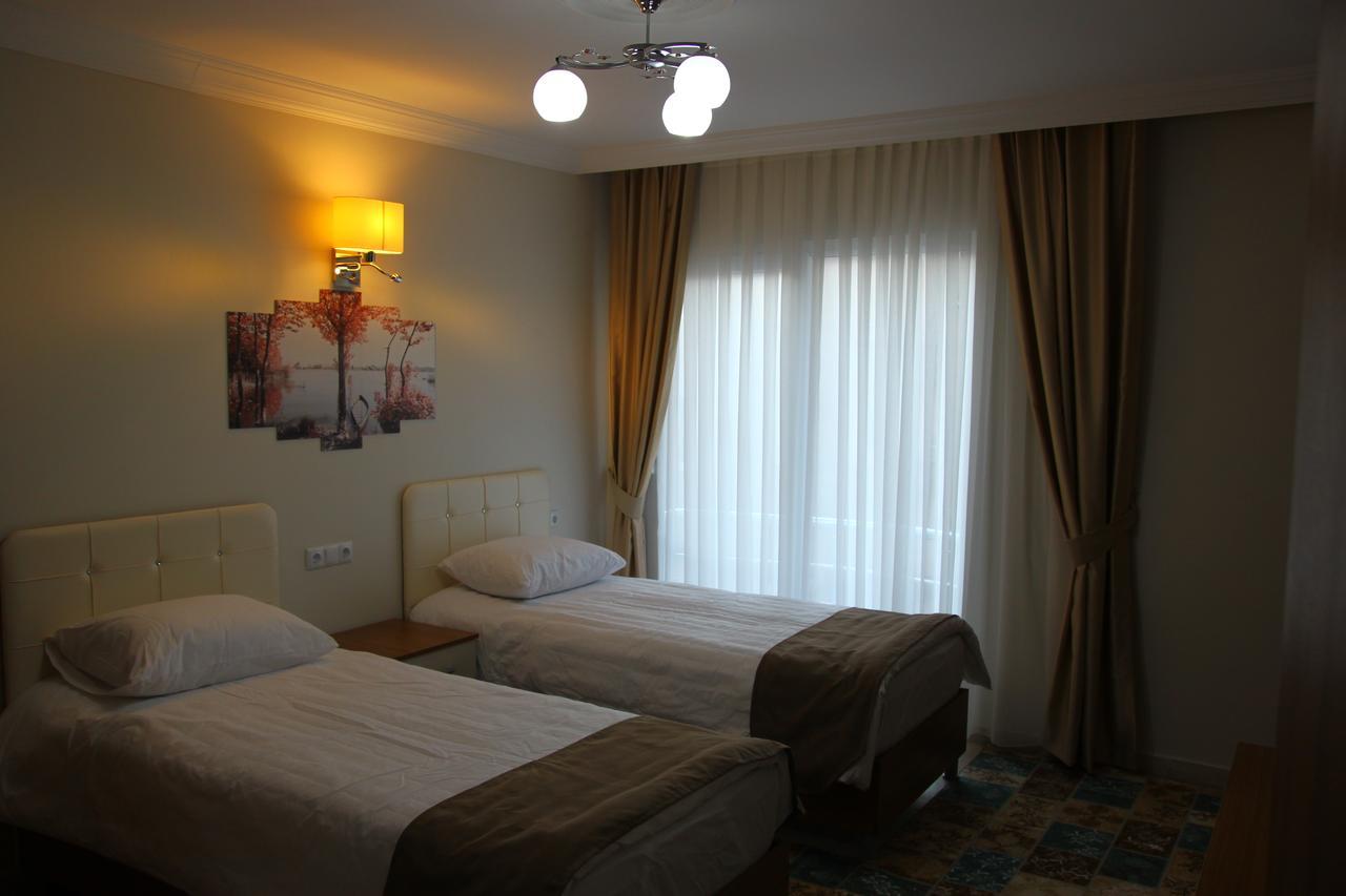 Deveci Hotel Mut ภายนอก รูปภาพ